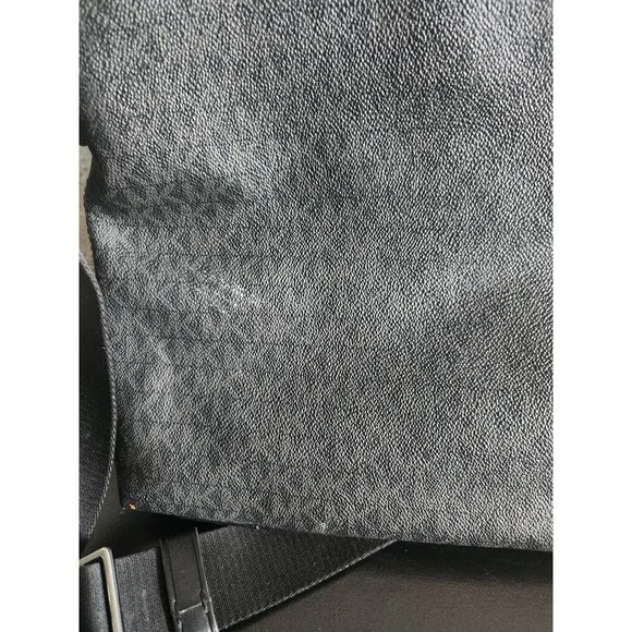Michael Kors Greyson Logo Messenger Bag